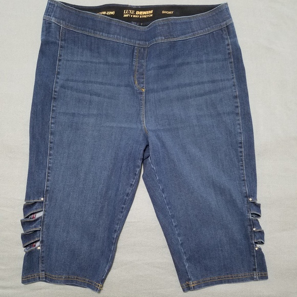Nygard Pants - LOWEST! PLUS JEAN CAPRI